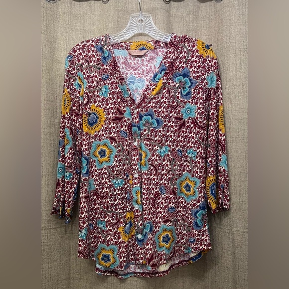 Amana Tops - Vibrant Floral Button-Up Blouse